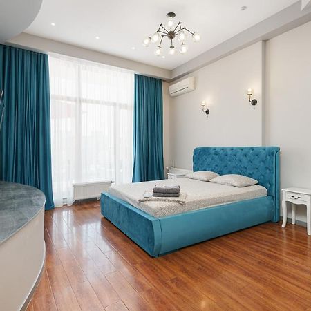 Arcadia Palace 2-Bedrooms Apartment With Terrace Oldenburg Bagian luar foto